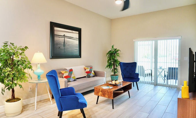 Cypress Lake Casa | SWFL: Lake McGregor 3 bedroom Home - Entire Home!
