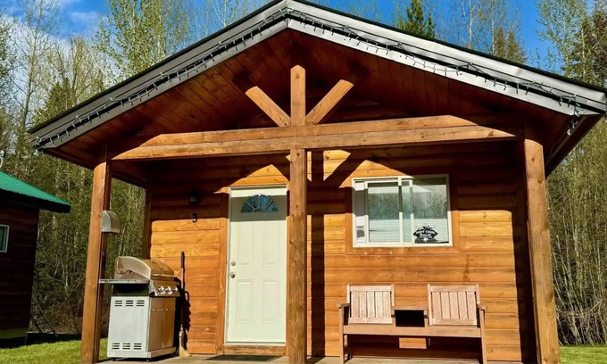 Valemount Cabina | Swift Creek Resort Cabin #3