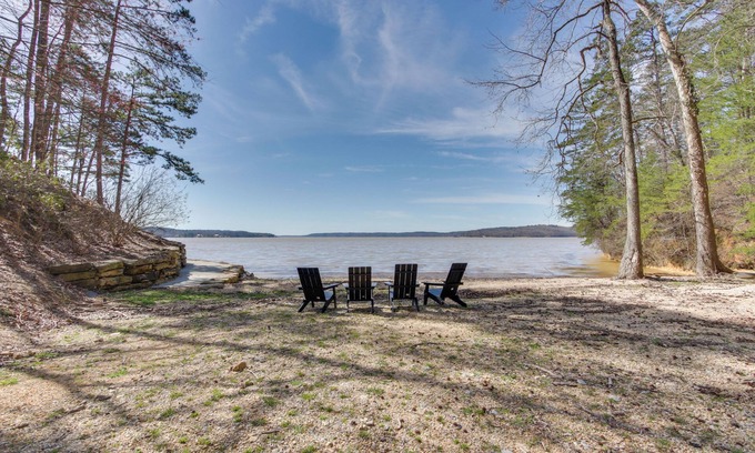 Waterloo Apartamento | Swim, Boat & Fish: Waterloo Retreat w/Views!