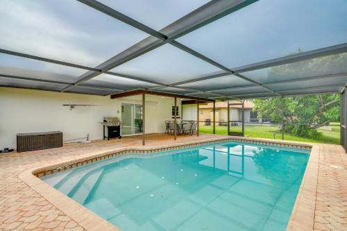 Caloosahatchee Casa | Swim, Golf and Explore Pet-Friendly Cape Coral Home