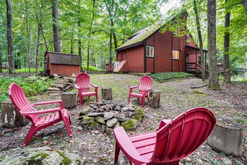 Locust Lake Village Casa | Swim, Hike and Explore Pocono Retreat at Pine Loch