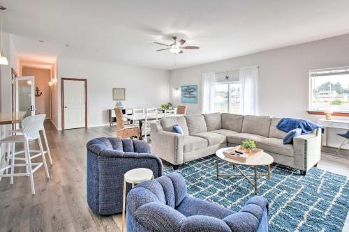 Ocean Shores Apartamento | Swim, Hike and Fish Canalfront Gem in Ocean Shores