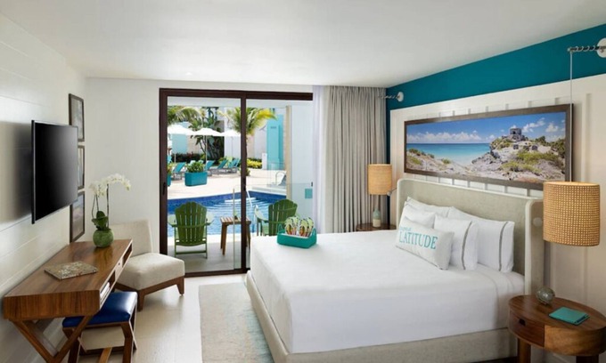 Puerto Morelos Apartamento | Swim-up Luxury Suite: A Caribbean Retreat, ALL-INCLUSIVE WITH PREMIUM BENEFITS