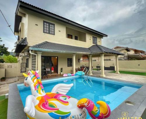 Taman Intan Casa | Swiming pool Villa Kuantan Holiday Home 6R 4CP