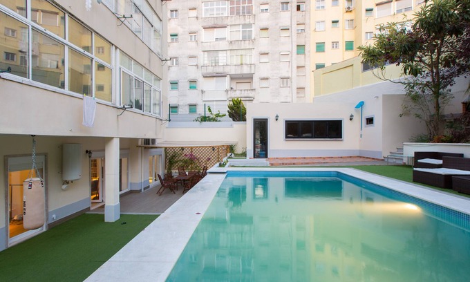 Marvila Apartamento | Piscina y jardín de apartamentos