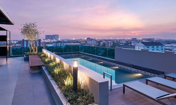 Mueang Samut Prakan District Apartamento | Piscina y gimnasio, cerca de BTS PuChao / bkbloft9 - Tambon Thepharak