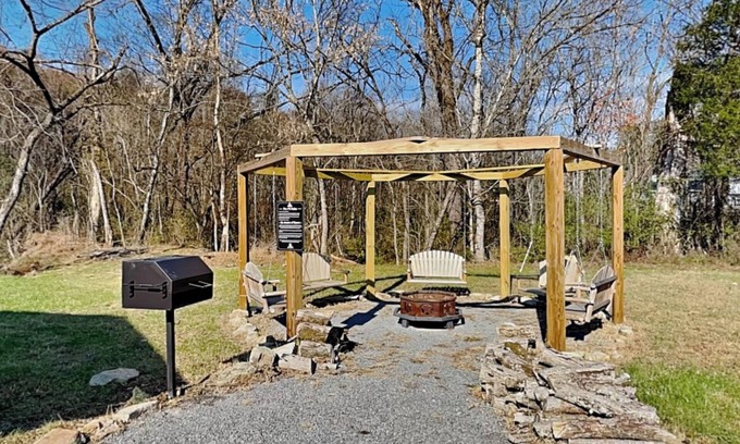 Sevierville Cabina | Swinging S'mores