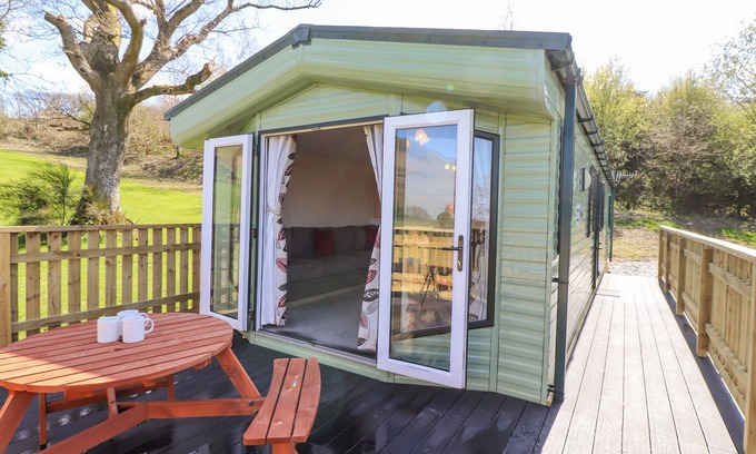 Lorton Cabaña | SWINSIDE, pet friendly, with a garden in Keswick