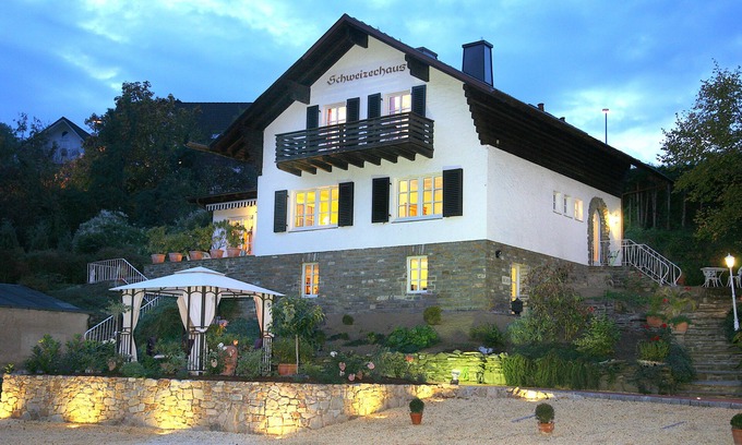Bad Salzig Casa | Swiss Chalet Holiday Home centrally on the Middle Rhine