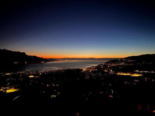Blonay Chalet De Esquí | Swiss Chalet - Mountain and Lake View