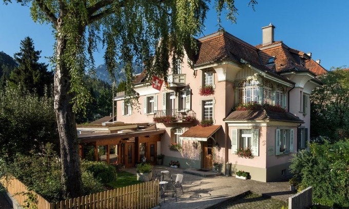 Central Interlaken Hotel | Swiss Inn & Apartments