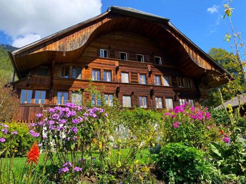 Latterbach Casa | Swiss Mountain-Valley View Lodge