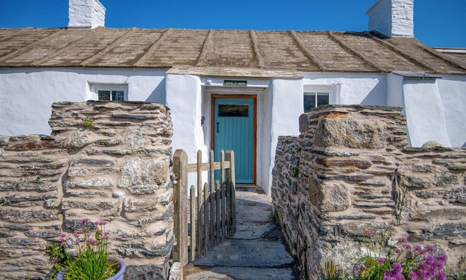 Abereiddy Cabaña | Swn y Mor, Holiday Cottage Abereiddy, Sleeps 6, 3 bedrooms, bathrooms