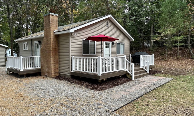 St. Helen Casa | SXS-Fall Colors! Updated and close to trails. Weekends still Available!