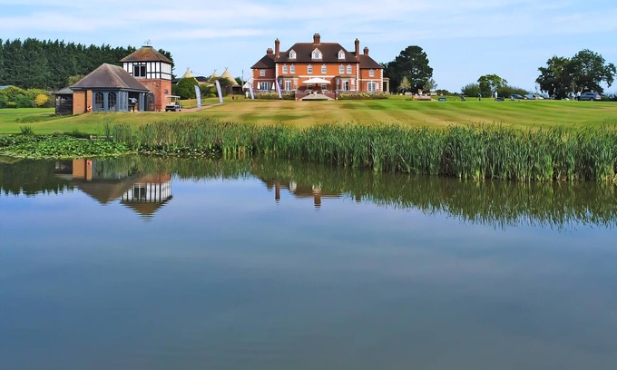 Bridgnorth Chalet De Esquí | Sycamore Lodge VIP Hot Tub and Pet Friendly