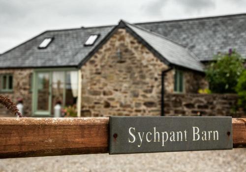Newport Casa | Sychpant Barn