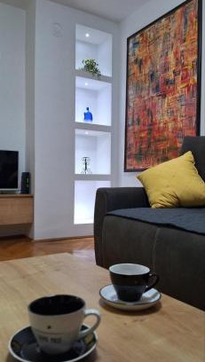 Pirot Apartamento | Symphony