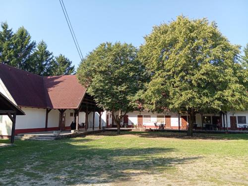 Bogacs Apartamento | Színes Apartmanok és Kemencés Apartmanok