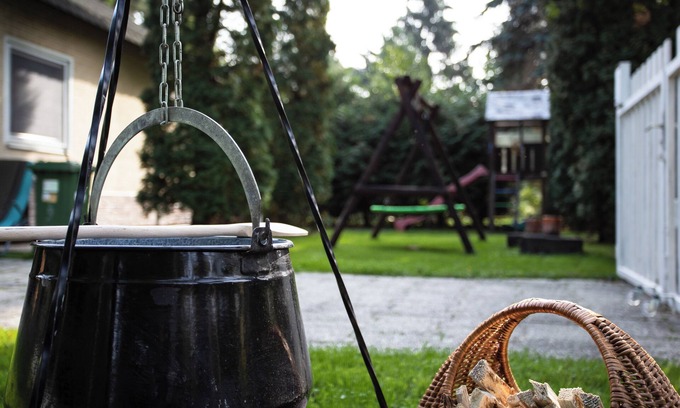Szentendrei Cabaña | Szentendrei szigeten önálló, jakuzzis, szaunás, romantikus, erdőszéli ház!