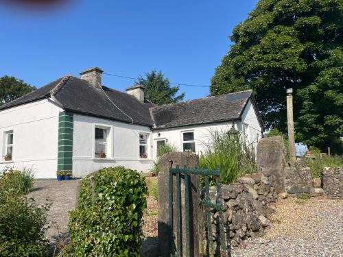Ahascragh Casa | Tír na Ciúine