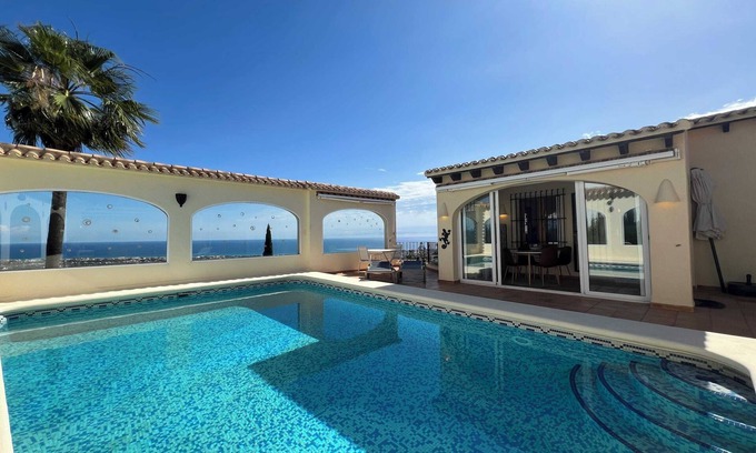 Monte Pego Villa | T-0121, Canarios, gran Villa con vistas panorámicas al mar