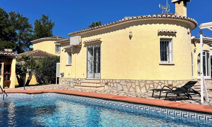 Els Poblets Villa | T-4711 Villa con piscina privada a 600m del mar