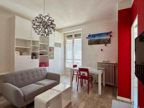 Aix-les-Bains City Center Apartamento | T1 lumineux au centre-ville avec WiFi et parking - FR-1-555-43