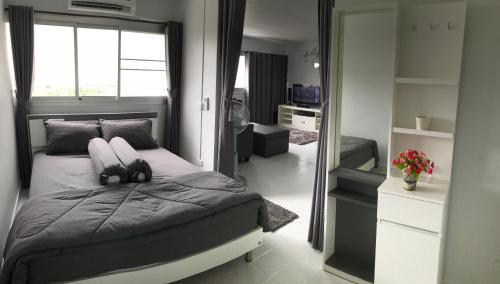 Ban Mai Apartamento | T11 Popula Condo by Prathomlerk