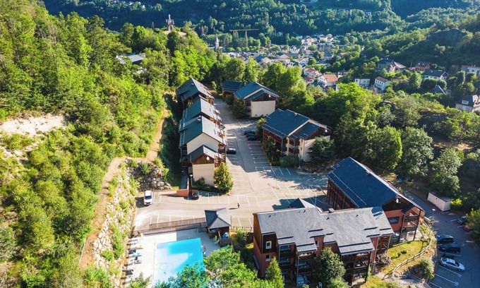Ax-les-Thermes Condominio | T2 à deux pas des thermes et de la télécabine