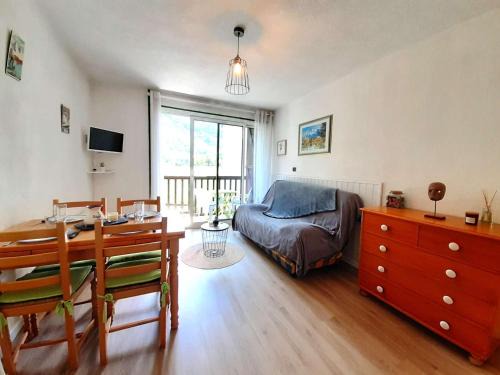 Vielle-Aure Apartamento | T2 à Vielle-Aure, 4 pers, balcon sud, parking, kitchenette équipée, proche commodités - FR-1-457-325