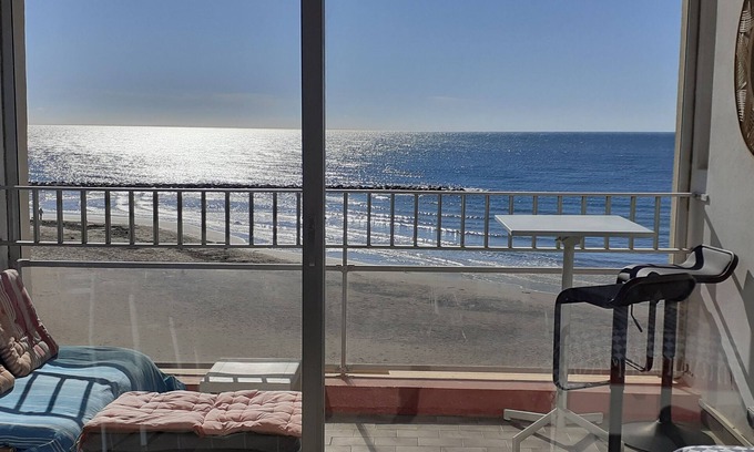 Le Grau-dʼAgde Apartamento | T2 1st line sea view in GRAU D'AGDE