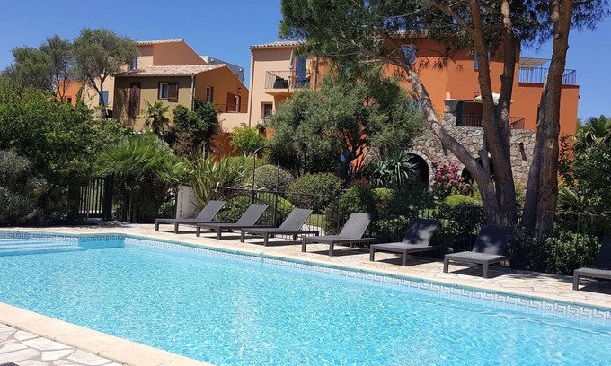 Calvi Apartamento | T2 2 pers 30/32m² by Interhome