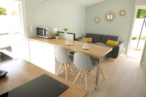 Angouleme Apartamento | T2 - 28m2 avec cour et stationnement, wifi et linge fournis