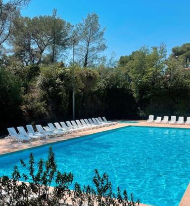 Boulouris-sur-Mer Apartamento | T2 4 personnes proche des plages