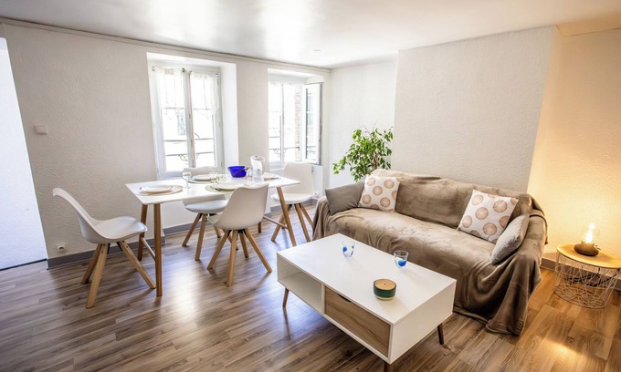 Cherbourg-en-Cotentin Apartamento | T2 52 m2 in the heart of town, simple and comfortable, ready to live in!
