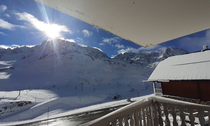 La Mongie Apartamento | T2 apartment with separate bedroom. Swimming pool, gym, billiards.