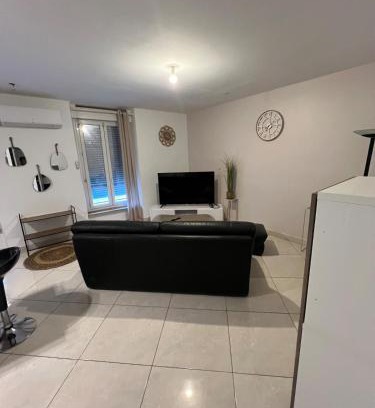 Les Halles - Valliere Apartamento | T2 apartment, terrasse cours intérieur