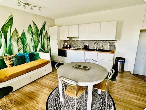 La Roche-sur-Foron Apartamento | T2 Cozy au Centre 4 Personnes RochExpo Train Express Annecy Genève Evian