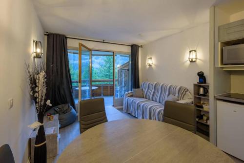 Isola Apartamento | T2 de 31 m2 entièrement rénové à Isola 2000
