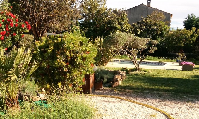 Le Muy Apartamento | T2 garden level in villa