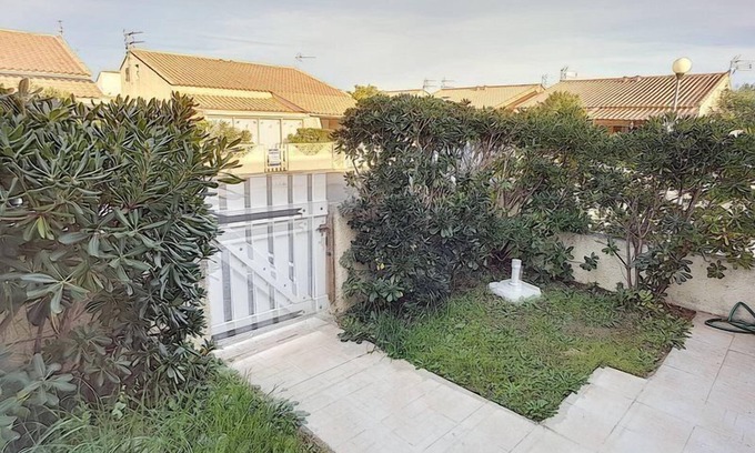 Les Ayguades Apartamento | VILLA T2 MEZZANINE-RESIDENCIA CON PISCINA GRUISSAN LES AYGUADES