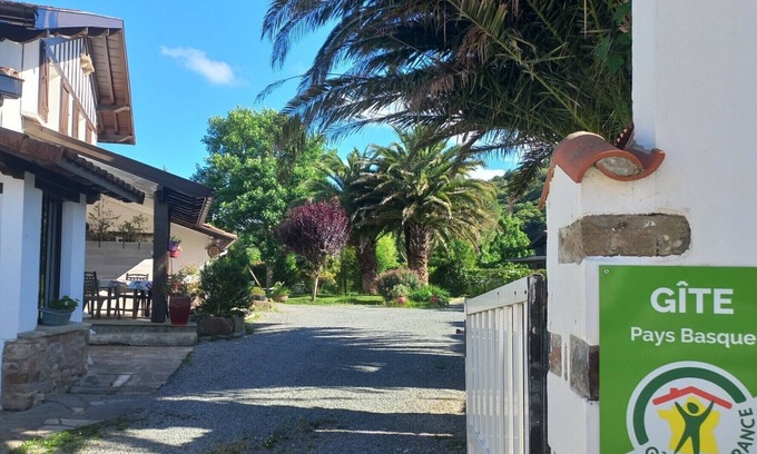 Saint-Pee-sur-Nivelle Apartamento | T3 + terraza de la costa vasca (amueblada con turismo clasificado 3 ***) mar y montaña