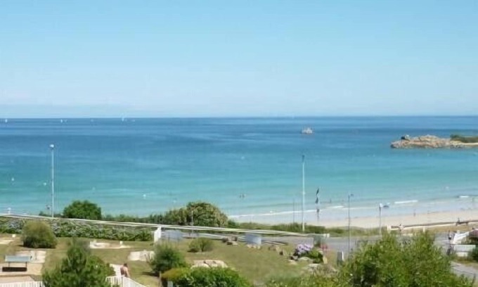 Trevou-Treguignec Apartamento | T3 triplex, 2 dormitorios, jardín y vistas panorámicas al mar