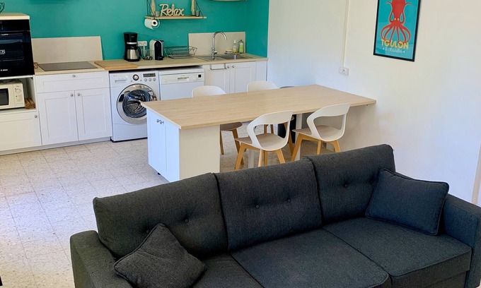 Le Pradet Casa | T3 two bedrooms, calm neighbourhood near the beach