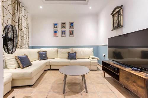 Birgu Apartamento | Ta' Lorita - Charming & Cosy Ground Floor Family Home