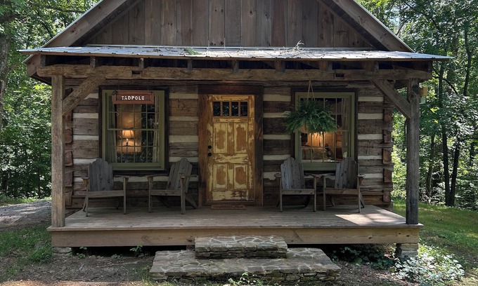 Wildwood Cabina | Tadpole Cabin at Creek Road Farm