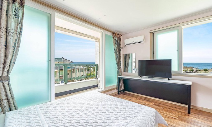 Kasinae Casa | Taean Badaneomeo Pension