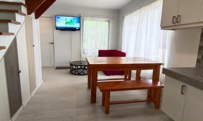Canlubang Apartamento | Tagaytay 2 Bedrooms Townhouse