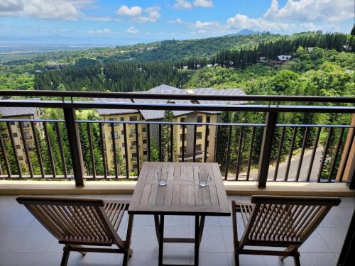 Luzon Apartamento | Tagaytay Highlands