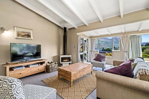Wanaka Casa | Taha Wai - Wanaka Holiday Home